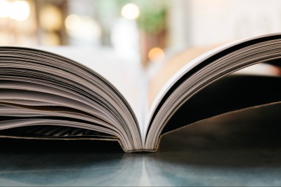 Un livre ouvert est une invitation au voyage